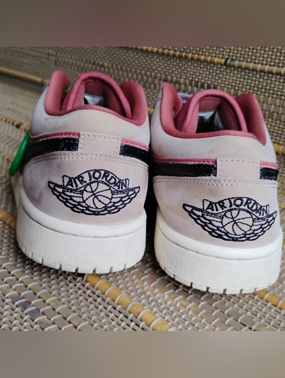 Women's Air Jordan 1 Low Canyon Rust Size 8 - Picture 7 of 13
